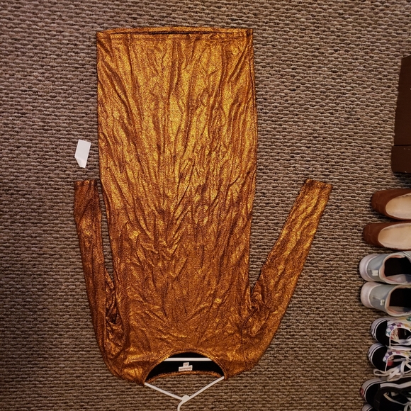 Dress - Picture 3 of 4